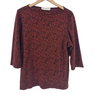 Norm Thompson Women's Medium Red Black 3/4 Sleeve Shirt Travel Wrinkle Resistant